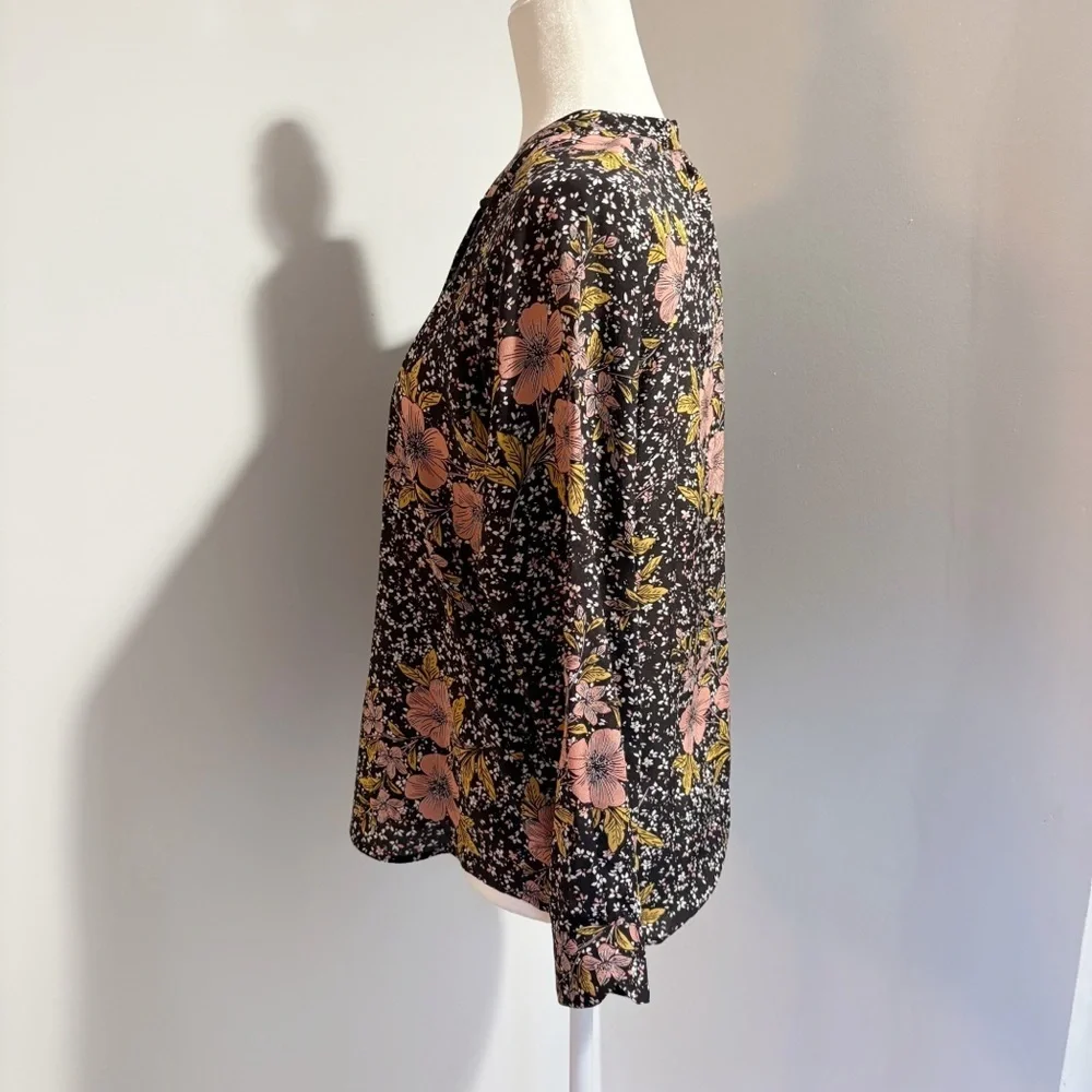 Zadig and Voltaire Chai Print Dark Floral 100% Silk Blouse Top Size XS Luxury - Picture 2 of 14